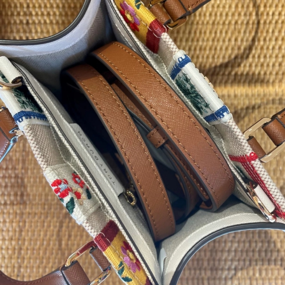 NWOT.    Tory Burch Emerson Patchwork Micro Satchel - Picture 4 of 5